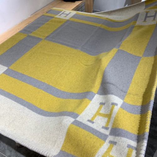 H**mes-blanket-8