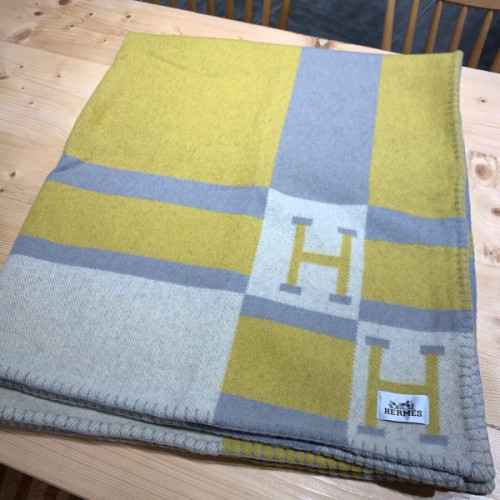 H**mes-blanket-8