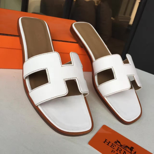 H**mes-shoes