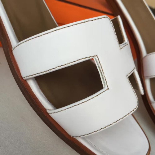 H**mes-shoes