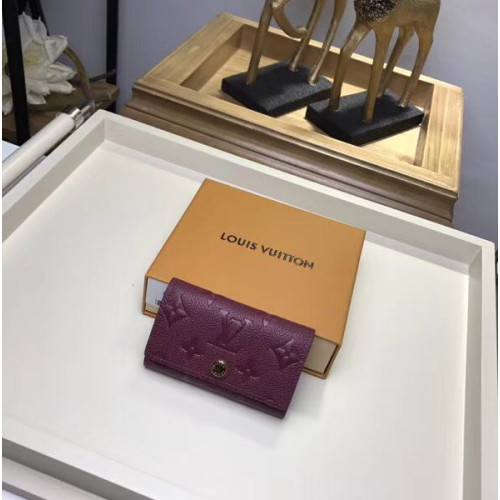 l0*is-V*t0n-6-key-holder-3