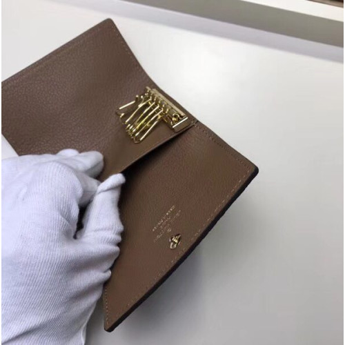 l0*is-V*t0n-6-key-holder-7
