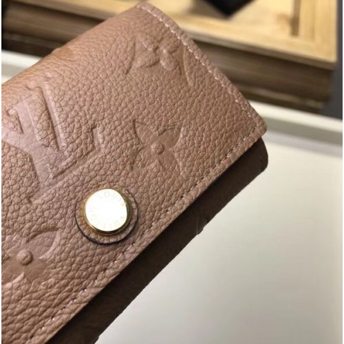 l0*is-V*t0n-6-key-holder-7