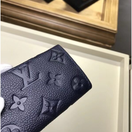 l0*is-V*t0n-6-key-holder
