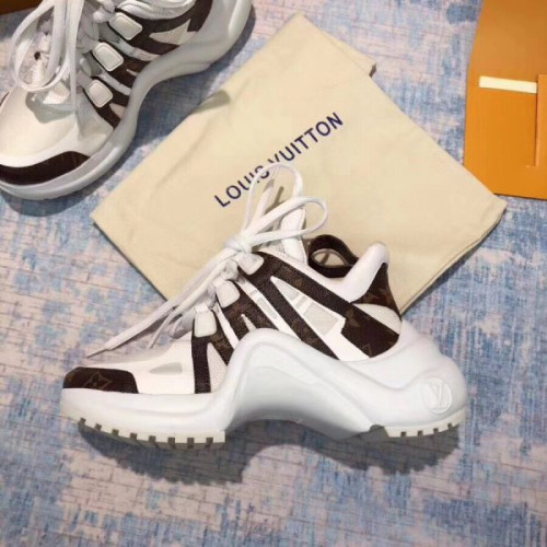 l0*is-V*t0n-archlight-sneaker-5