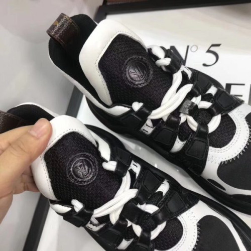 l0*is-V*t0n-archlight-sneaker-6