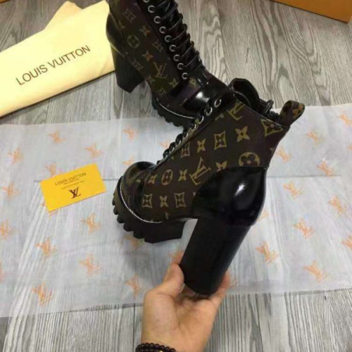 l0*is-V*t0n-boots-16