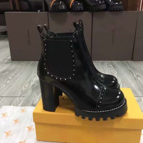 l0*is-V*t0n-boots-18