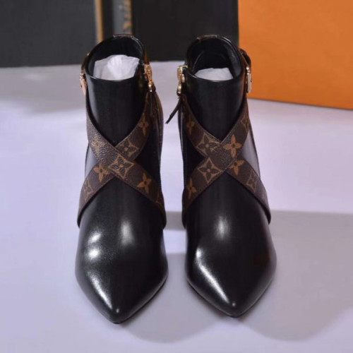 l0*is-V*t0n-boots-23