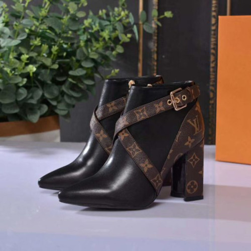 l0*is-V*t0n-boots-23