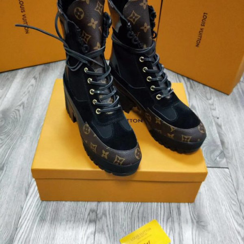 l0*is-V*t0n-boots-4