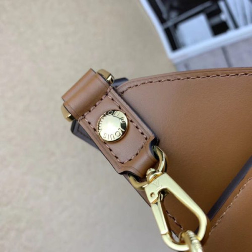l0*is-V*t0n-bumbag-dauphine