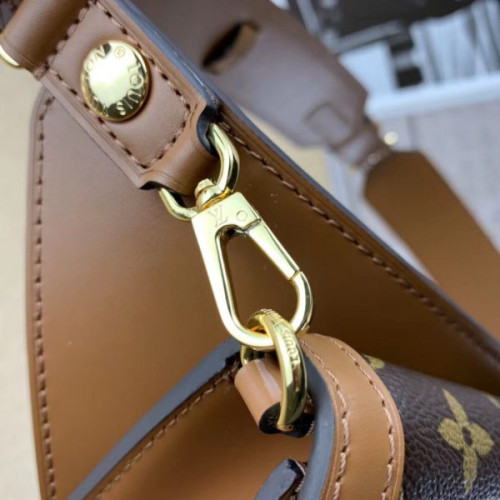 l0*is-V*t0n-bumbag-dauphine