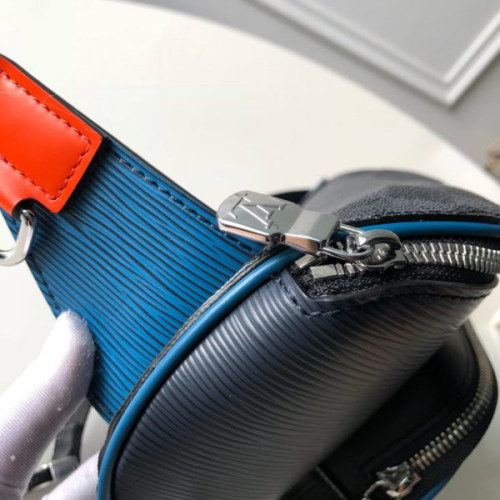 l0*is-V*t0n-bumbag-pocket