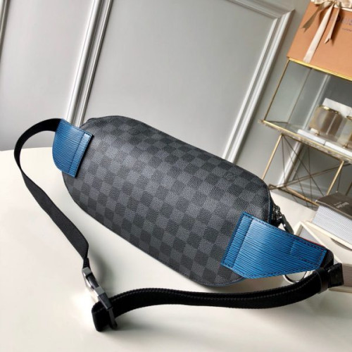 l0*is-V*t0n-bumbag-pocket