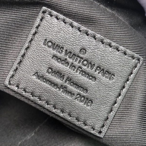 l0*is-V*t0n-camera-bag-2