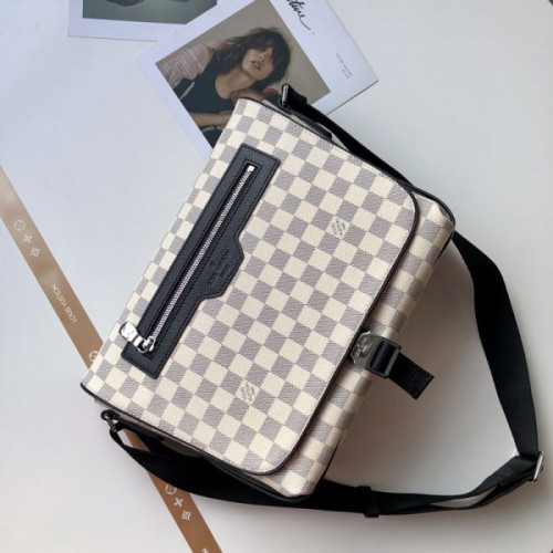 l0*is-V*t0n-camera-bag-5