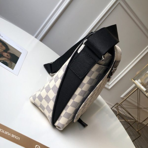 l0*is-V*t0n-camera-bag-5