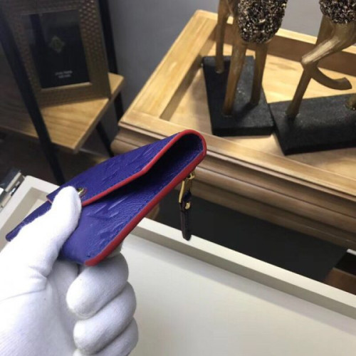 l0*is-V*t0n-key-pouch-4
