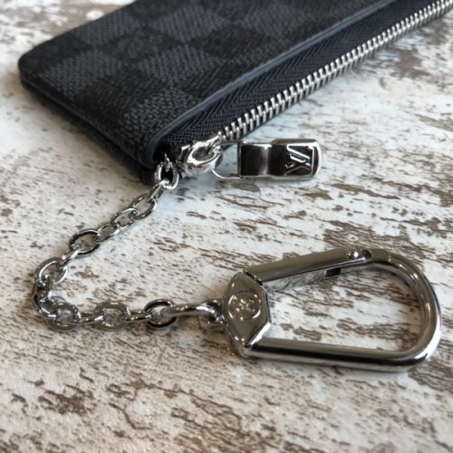 l0*is-V*t0n-key-pouch