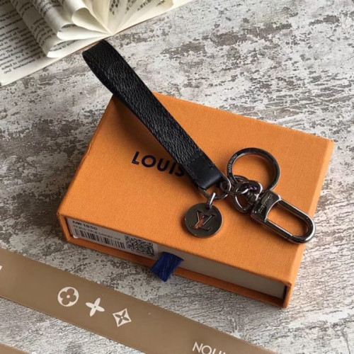 l0*is-V*t0n-key-ring-5