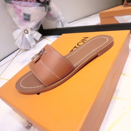 l0*is-V*t0n-lock-slippers-6
