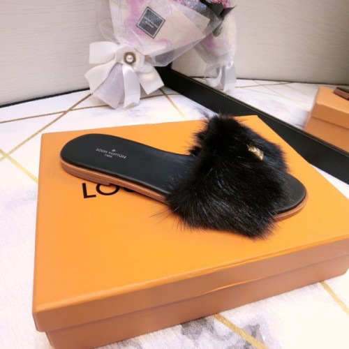 l0*is-V*t0n-mink-hair-slippers-3