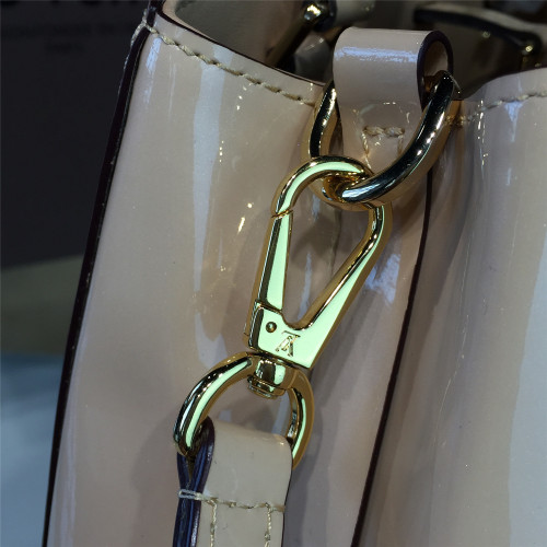 l0*is-V*t0n-montaigne-bb-replica-bag-2