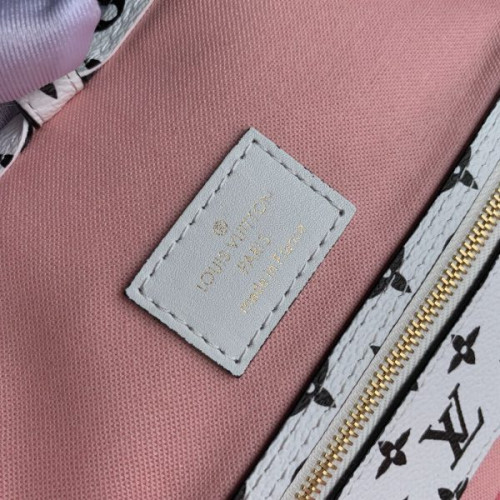 l0*is-V*t0n-neverfull-6