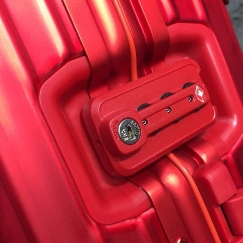 l0*is-v*t0n-rimow-S*p*e-travel-box