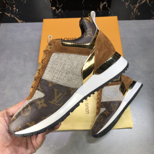 l0*is-V*t0n-run-away-sneaker-16