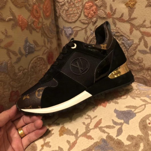 l0*is-V*t0n-run-away-sneaker-3