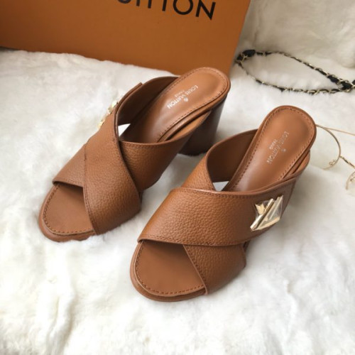 l0*is-V*t0n-sandals-3