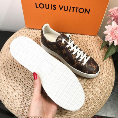 l0*is-V*t0n-shoes-154-2-5-5-8-2
