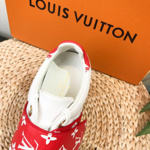 l0*is-V*t0n-shoes-154-2-5-5-8-3