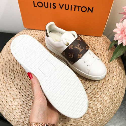 l0*is-V*t0n-shoes-154-2-5-5-8-4