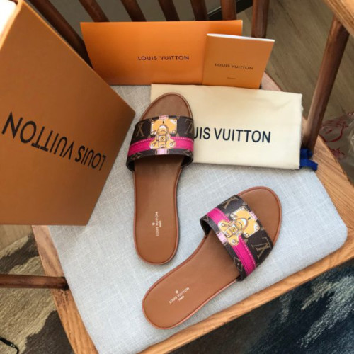 l0*is-V*t0n-slippers-2