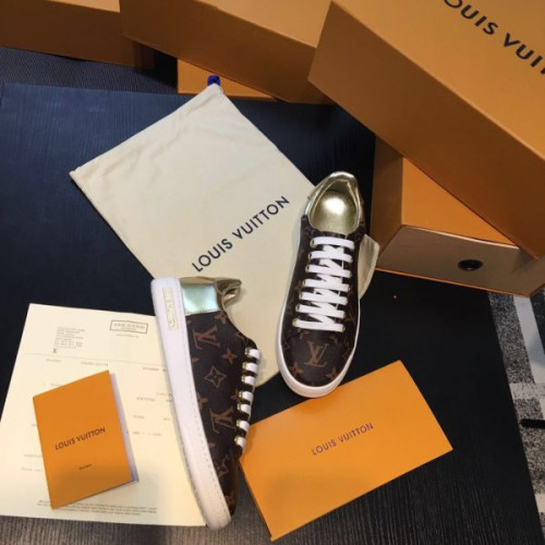 l0*is-V*t0n-sneakers-13