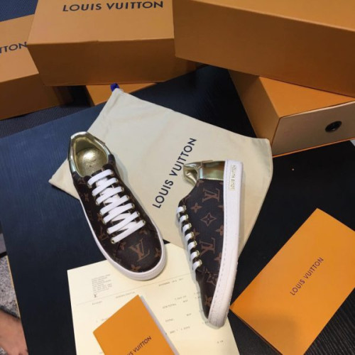 l0*is-V*t0n-sneakers-13