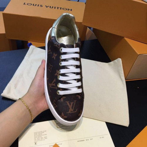 l0*is-V*t0n-sneakers-13