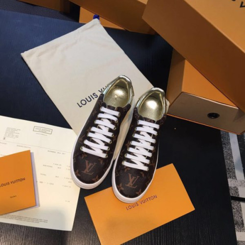 l0*is-V*t0n-sneakers-13