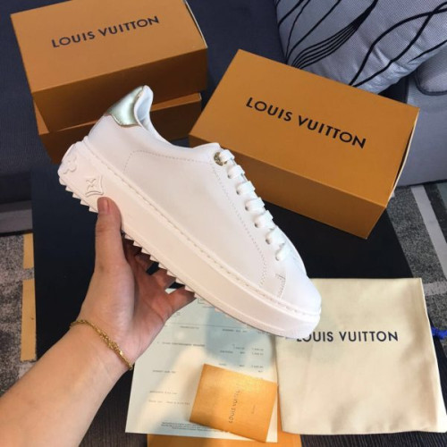 l0*is-V*t0n-sneakers-6