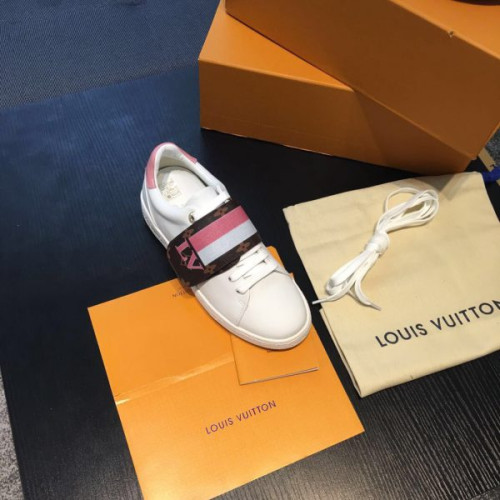 l0*is-V*t0n-sneakers-9