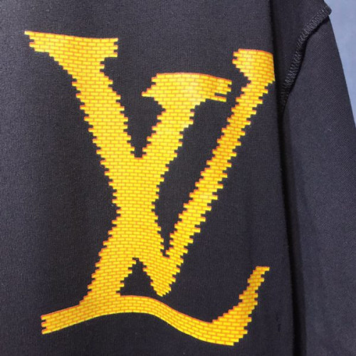 l0*is-V*t0n-t-shirt-23
