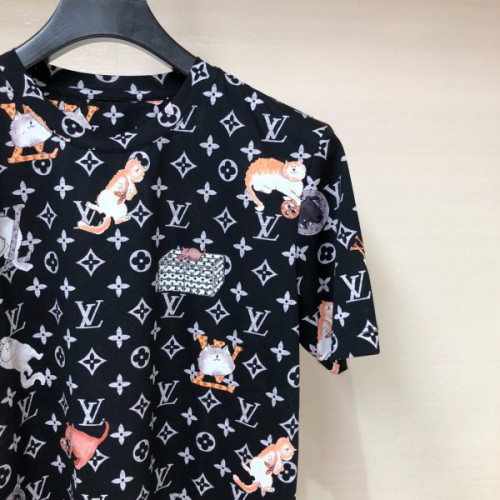 l0*is-V*t0n-t-shirt-33