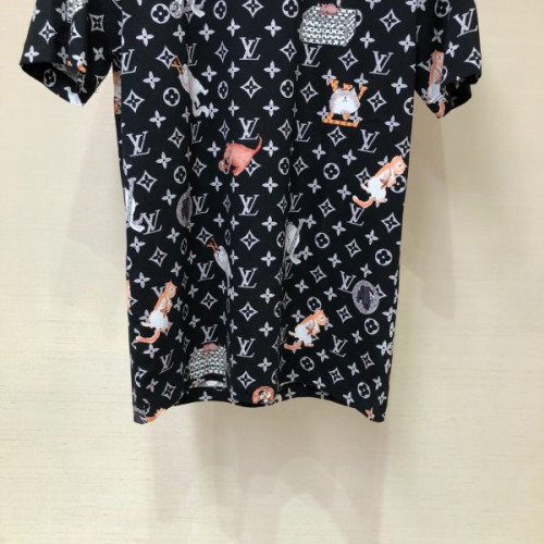 l0*is-V*t0n-t-shirt-33