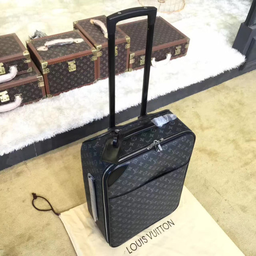 l0*is-V*t0n-travel-box-replica-bag-2