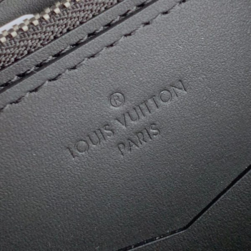 l0*is-V*t0n-wallet-103