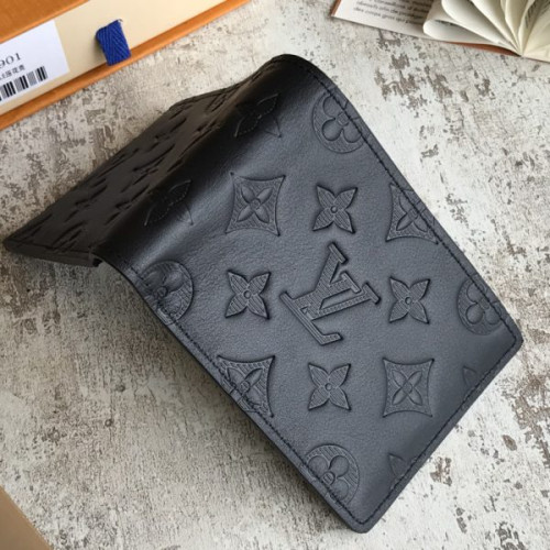 l0*is-V*t0n-wallet-36