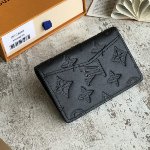 l0*is-V*t0n-wallet-38